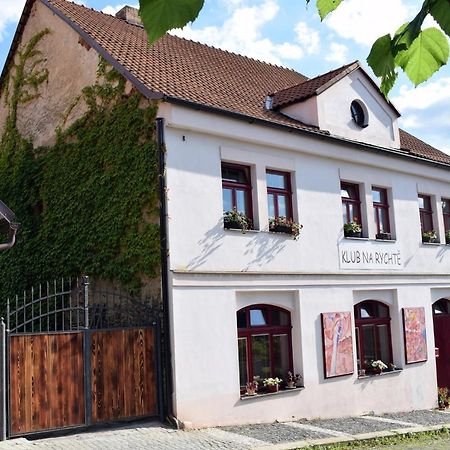 Rychta Bed & Breakfast Rataje nad Sázavou Exterior foto